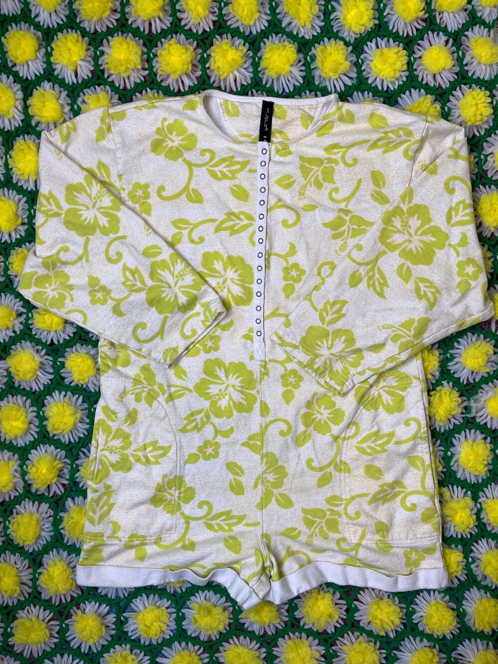 Lime Green Floral Urban Outfitters 3/4 Sleeve Shorts Jumper